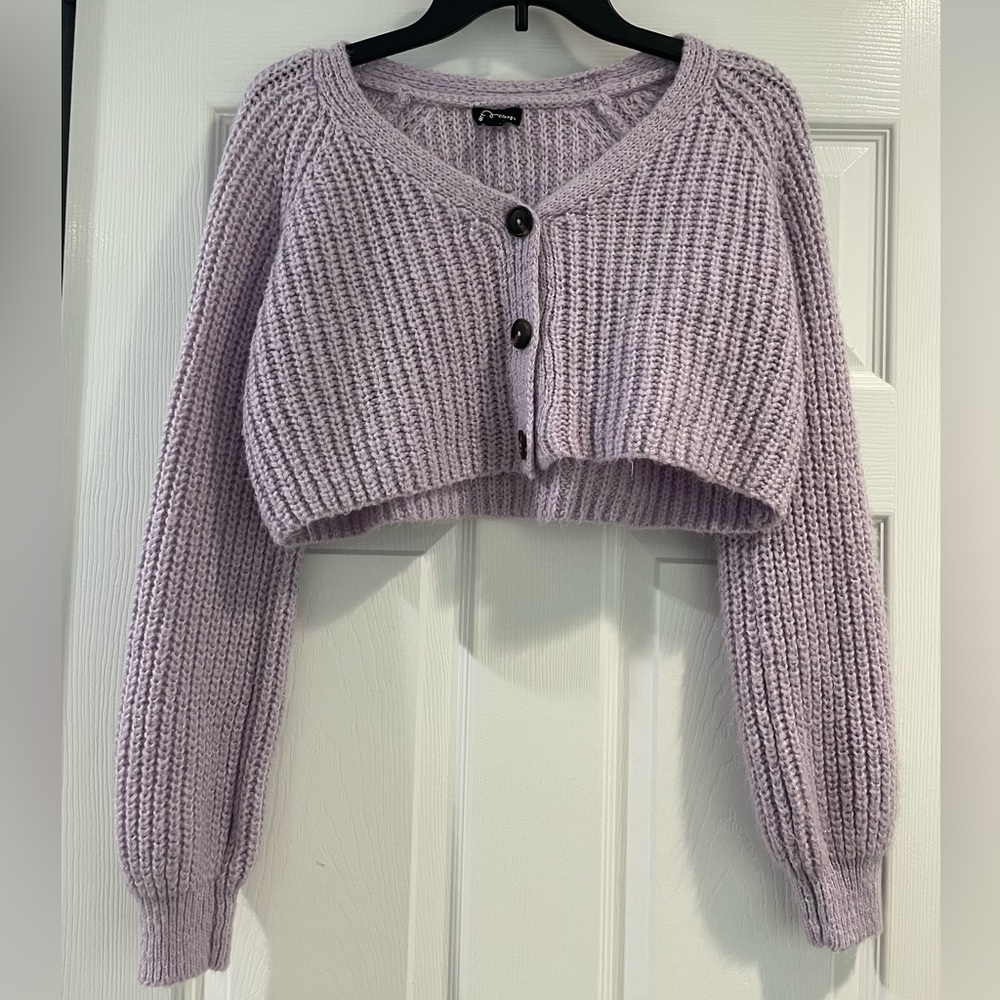 Art Class Lavender Cropped Purple Sweater! Size L (10/12)